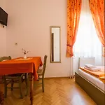 Berghi And Апарт-отель 3*