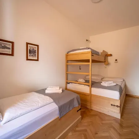 Berghi And Aparthotel 3*