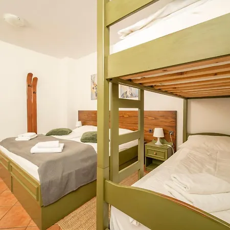 Berghi And Aparthotel 3*