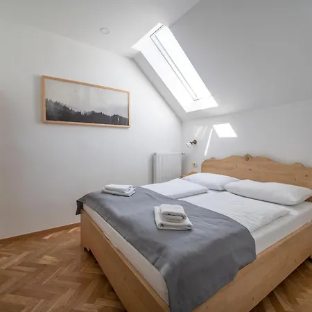 Berghi And Aparthotel 3*