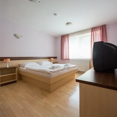 Apart Otel Berghi And 3*