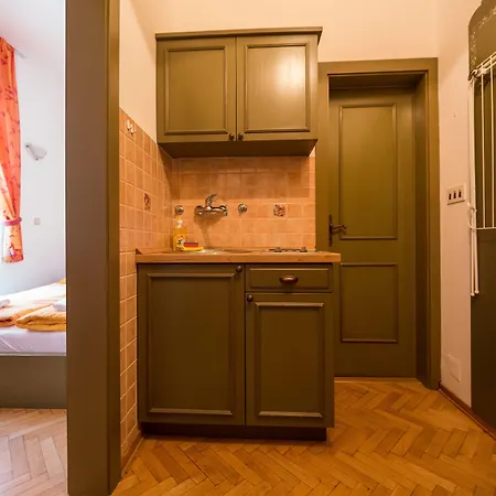 Berghi Hotel&apartments Aparthotel 3*