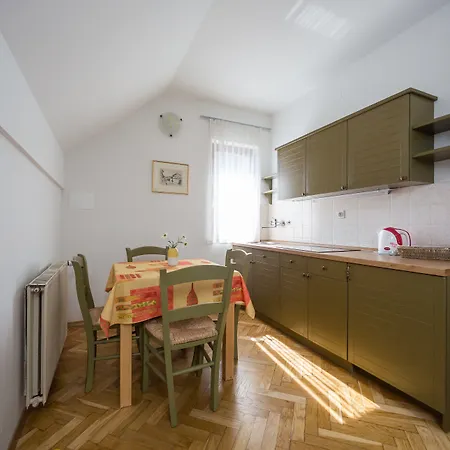 Berghi And アパートホテル クランスカゴーラ