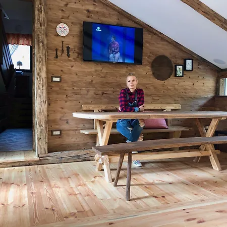 아파트호텔 Berghi And 크라니스카고라