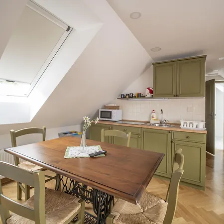 Berghi And アパートホテル クランスカゴーラ