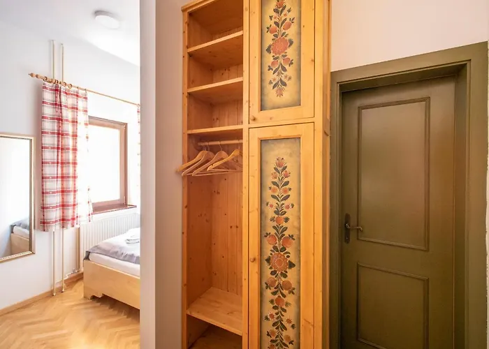 Berghi And كْرانْيِسكا غورا