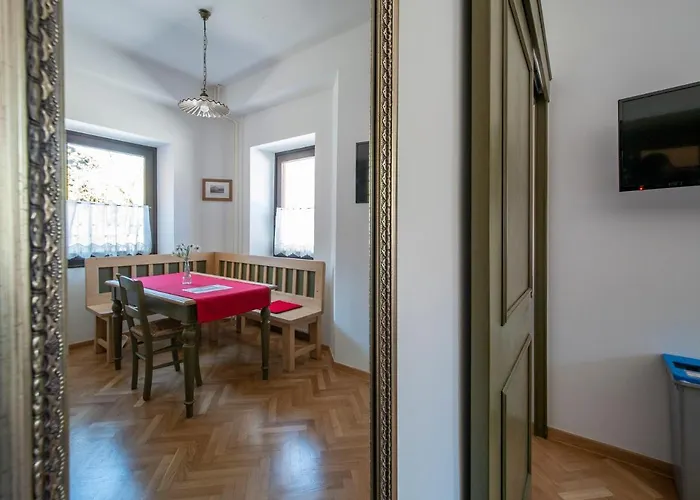 Berghi And Apart Otel