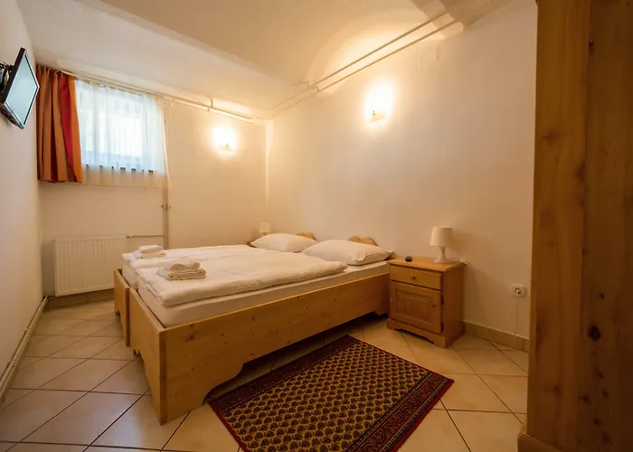 Berghi Hotel&apartments 3*