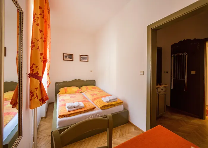 شقة فندقية Berghi And 3*