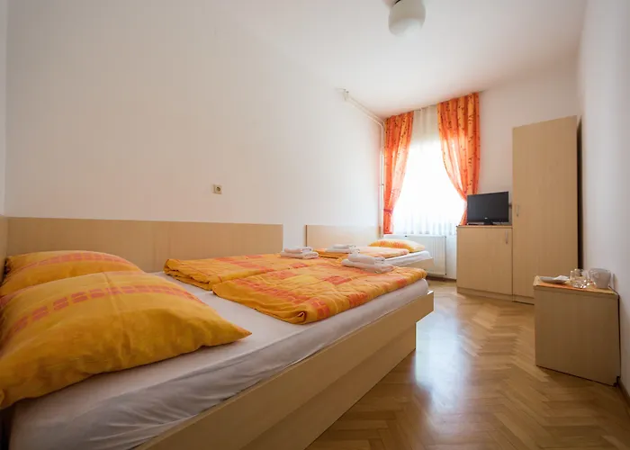 شقة فندقية Berghi And