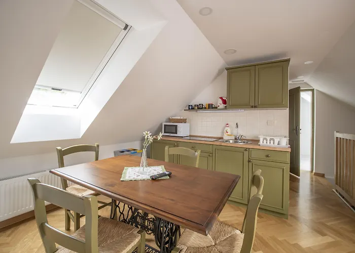 Berghi And شقة فندقية كْرانْيِسكا غورا