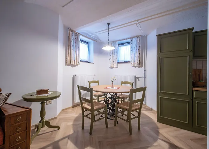 Berghi Hotel&apartments 3*